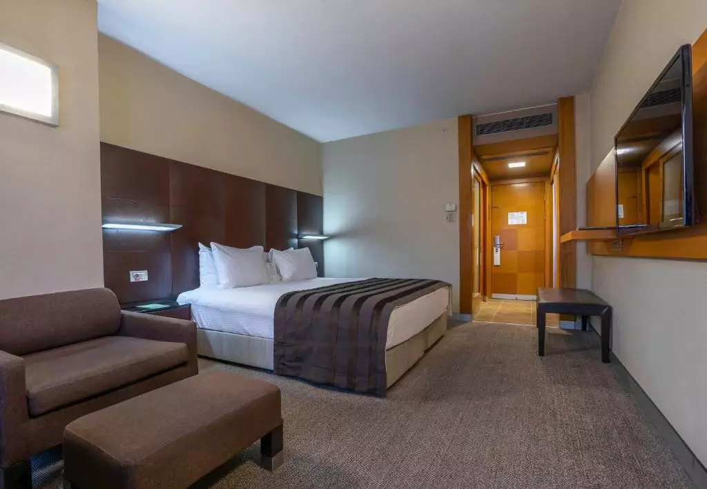 اتاق POINT TAKSIM